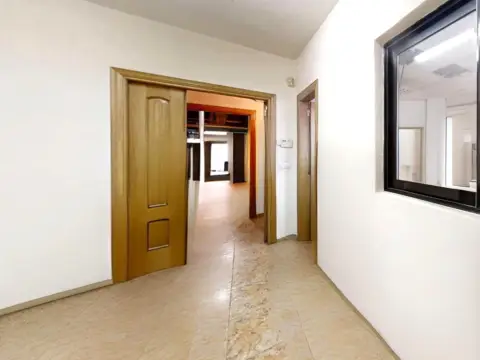 Local comercial en Carrer de Fontanars dels Alforins, 15