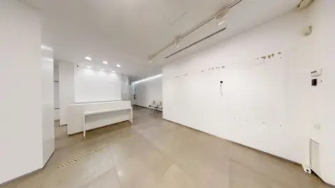 Local comercial en Avinguda del Marqués de Campo, 2