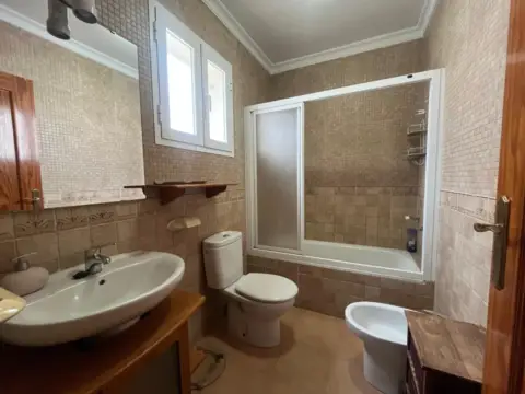 Dúplex en calle Cuesta Almeces