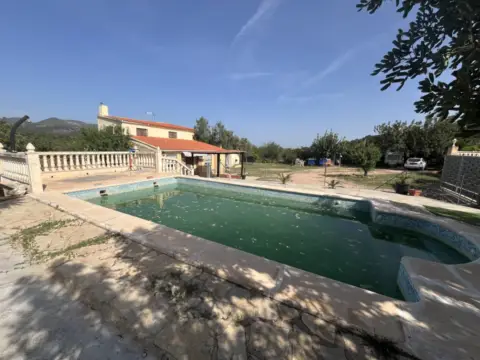 Chalet unifamiliar en Olocau