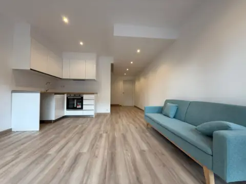 Nave comercial en Gran Via de les Corts Catalanes