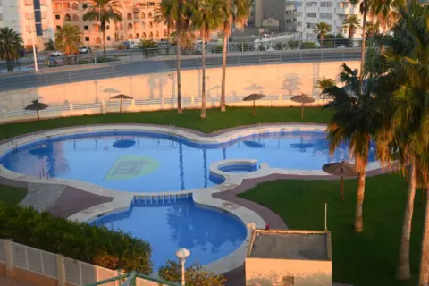 Apartamento en Urbanización Puerto Mar Iii