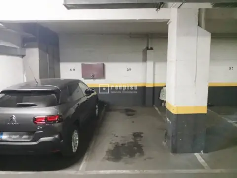 Garaje en calle de Granada