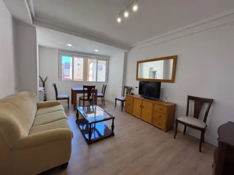 Piso en calle de Francisco Abril