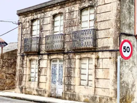House in Rúa Breas, 23