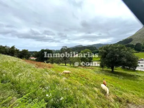 Chalet adosado en calle Samano