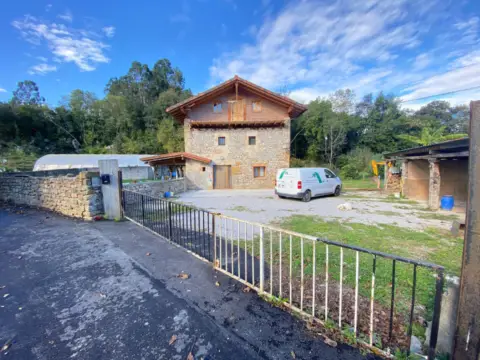 Chalet unifamiliar en calle Samano