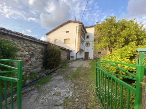 Casa rústica en calle Puente