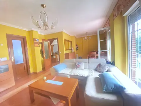 Dúplex en calle  Residencial los Arces