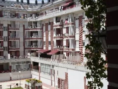 Piso en calle de Ataulfo Argenta