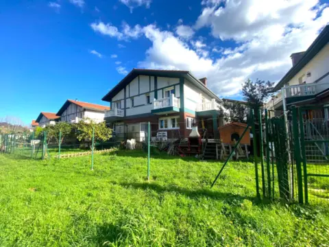 Chalet en calle Samano