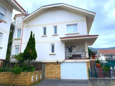 Chalet unifamiliar en calle Samano