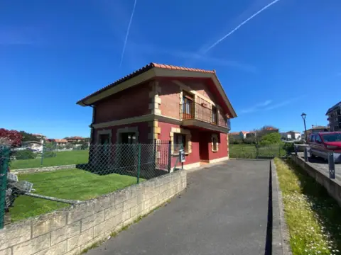 Casa en calle Islares