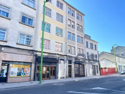 Local comercial en calle de Armórica