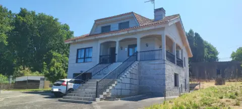 Chalet unifamiliar en calle Montelongo