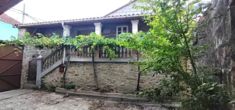 Casa en calle Ramirás