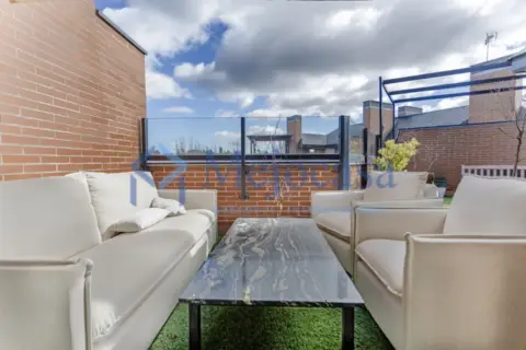 Ático en calle del Puerto de Los Leones