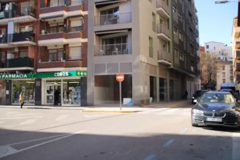 Commercial space in calle Poeta José Verón Gormaz, 5