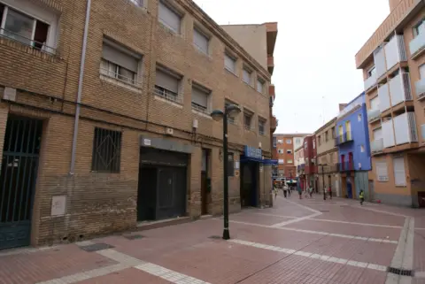 Local comercial en calle de Borja, nº 10