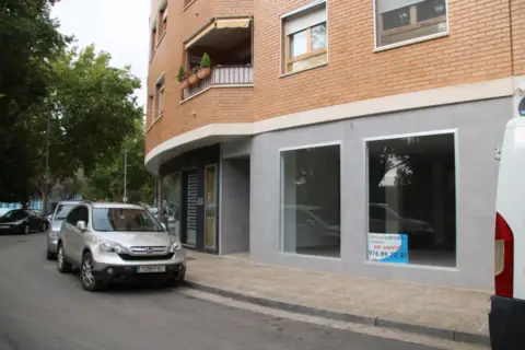 Local comercial en calle de la Vía Dueville, nº 82