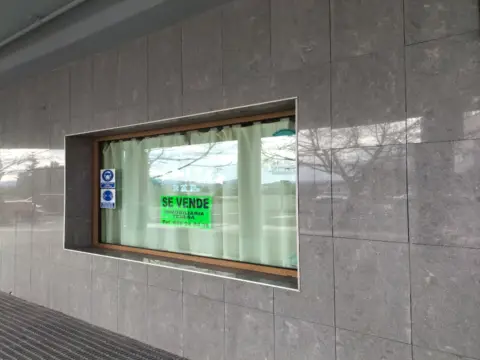 Local comercial en calle Baratzategui