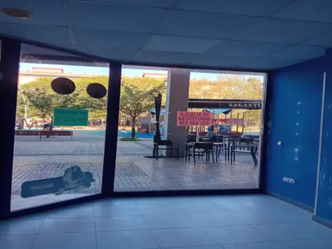 Local comercial en Sagastieder Pasealekua, 4