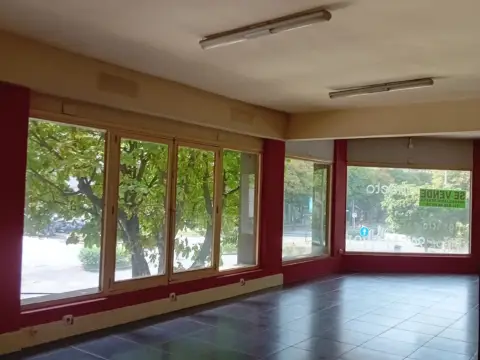 Local comercial en Avenida de Madrid