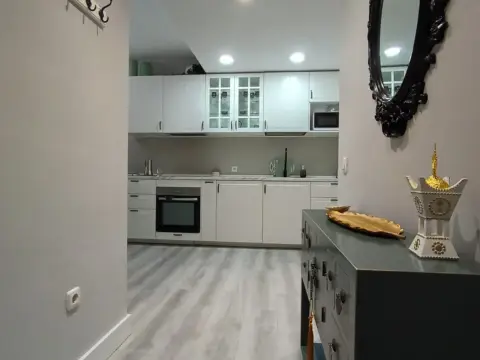 Piso en Avenida de los Lirios