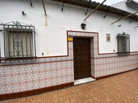 Casa adosada en calle Parrilla