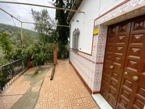 Casa adosada en calle Parrilla