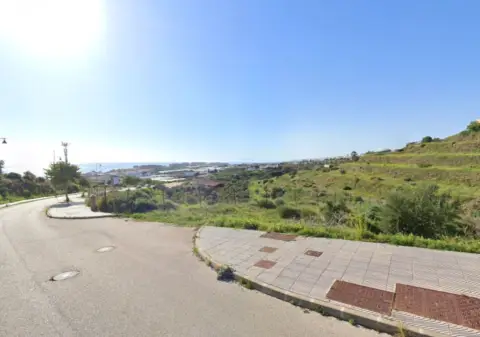 Terreno en calle Molino del Agua