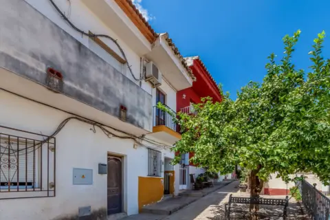 Casa adosada en calle Nueva