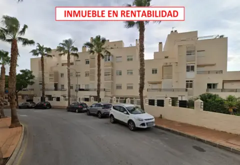 Piso en calle Bahía, 1