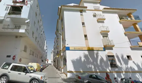Local comercial en calle del Cristo de la Agonía, 1