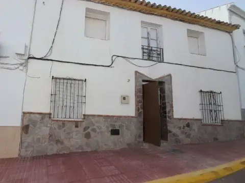 Casa adosada en calle de Versalles