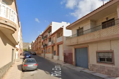 Piso en calle del Río Ebro, 48