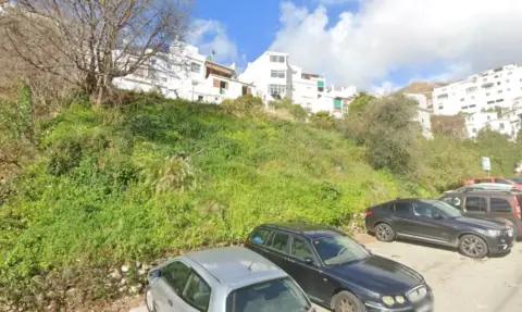 Terreno en calle del Arroyo, 1