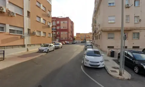 Casa adosada en calle Río Almanzora