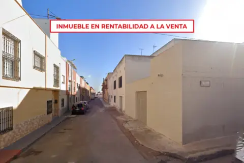Casa adosada en calle Natación