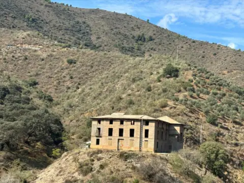 Casa rústica en calle Pinares de San Antón