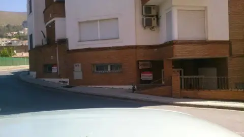 Local comercial en Camino del Río Genil, 19