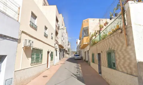 Piso en calle Turolense, 37