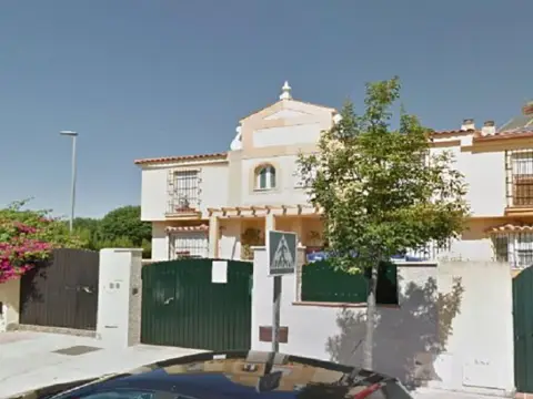 Casa adosada en calle Playa del Rompidillo, 3