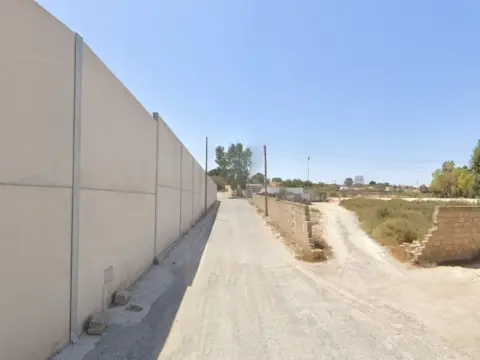 Casa en Camino Militares, nº 44