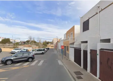 Casa en calle de la Virgen del Pilar, 12