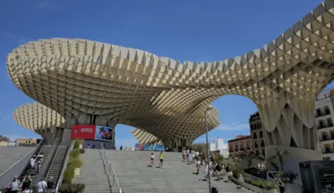Chalet unifamiliar en calle Rotonda del Torreón, 63