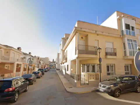 Piso en calle Laureles