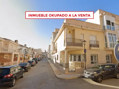 Piso en calle Laureles