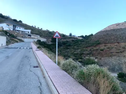 Terreno en calle Algatocín, nº 1