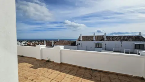 Chalet adosado en Urbanización Doña Julia